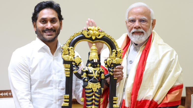 Andhra CM Met PM Modi: आंध्र सीएम ने पीएम मोदी से की मुलाकात, लंबित धनराशि जारी करने की मांग