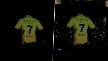 CSK Jersey Unveiled: IPL के आगामी सत्र के लिए चेन्नई सुपर किंग्स ने जारी की जर्सी, ग्रैंड स्टाइल में एमएस धोनी की जर्सी को की गई पेश, देखें वीडियो