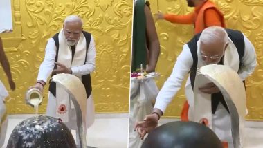 PM Modi in Gujarat: पीएम मोदी ने गुजरात के मेहसाणा में किया रोड शो, वलीनाथ महादेव मंदिर में की पूजा- VIDEO