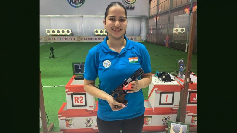 Shooting World Cup 2024: शूटिंग विश्व कप के 10 मीटर एयर पिस्टल स्पर्धा के फाइनल में पहुंची रिदम सांगवान, मनु भाकर
