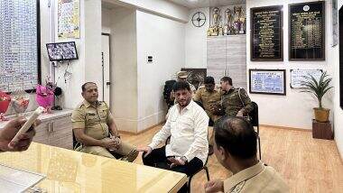 Waris Pathan Detained: AIMIM नेता वारिस पठान को पुलिस ने लिया हिरासत में, मीरा रोड में हिंसा के बाद लोगों से जा रहे थे मिलने- VIDEO