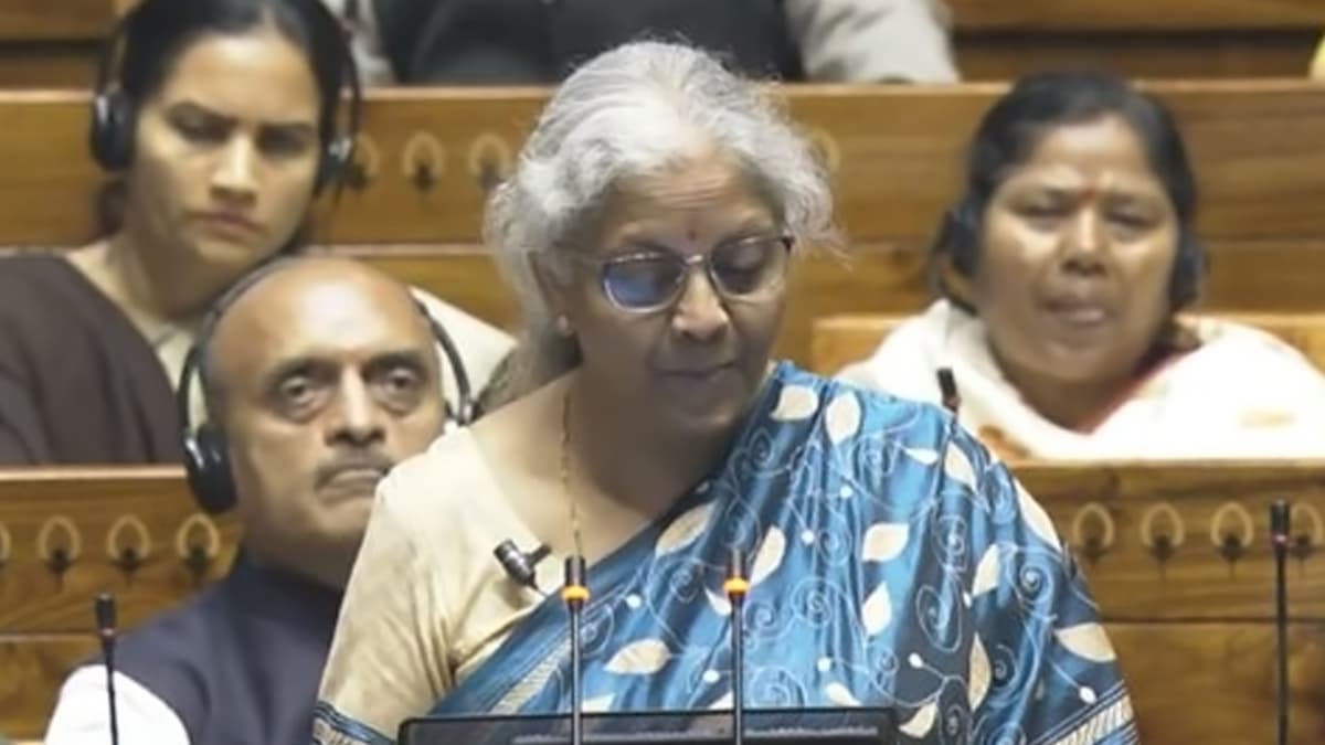 Income Tax Slab Budget 2024: टैक्स स्लैब में कोई बदलाव नहीं, बजट में वित्त मंत्री ने इनकम टैक्स को लेकर क्या कहा- यहां पढ़ें
