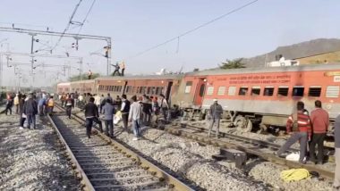 Sabarmati-Agra Train Derail: अजमेर में बड़ा रेल हादसा, साबरमती-आगरा सुपरफास्ट के 4 डिब्बे पटरी से उतरे, बाल-बाल बचे यात्री- VIDEO