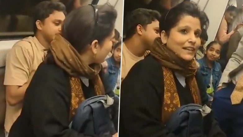 दिल्ली मेट्रो में सीट नहीं मिली तो युवक की गोद में बैठ गई महिला, बोली- मैं भी बेशर्म बनूंगी, देखें वायरल VIDEO