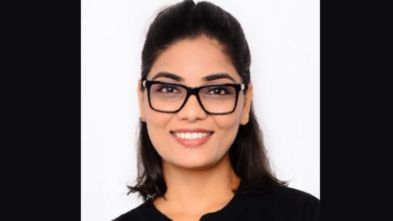 सोशल मीडिया पर पोर्नस्टार से तुलना पर नाराज लोकगायिका नेहा राठौर ने पीएम से सवाल पूछा, कहा -मोदीजी क्या वो इस देश की बेटी नहीं है, या केवल कंगना ही सम्मानित है