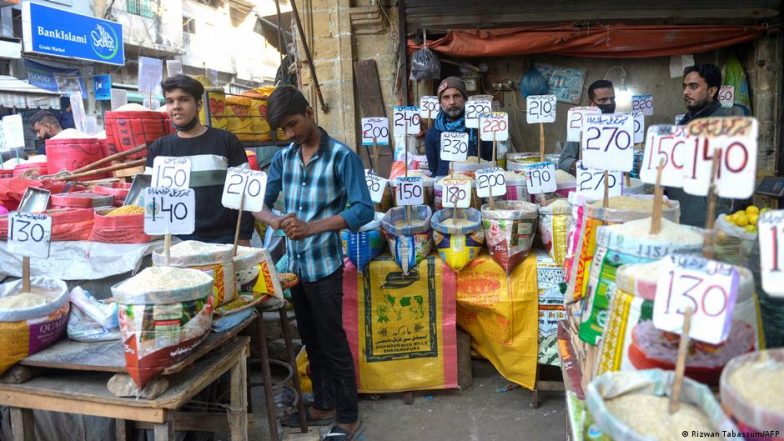 पाकिस्तान: आर्थिक संकट से उबरने के लिए बस आईएमएफ पैकेज काफी नहीं