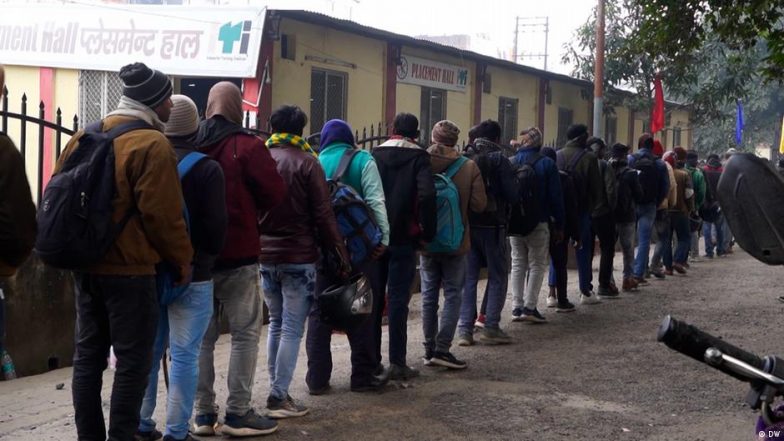 भारत में 80 फीसदी युवा बेरोजगार, कॉपी-पेस्ट करना भी नहीं आताः रिपोर्ट