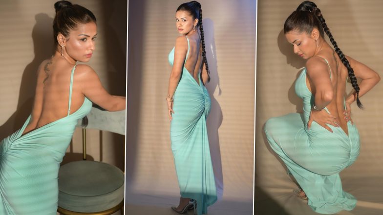 Avneet Kaur ने बैकलेस बॉडीकॉन ड्रेस पहन दिए सेक्सी पोज, एक्ट्रेस की तस्वीरें सोशल मीडिया पर मचा रहीं तहलका (View Pics)