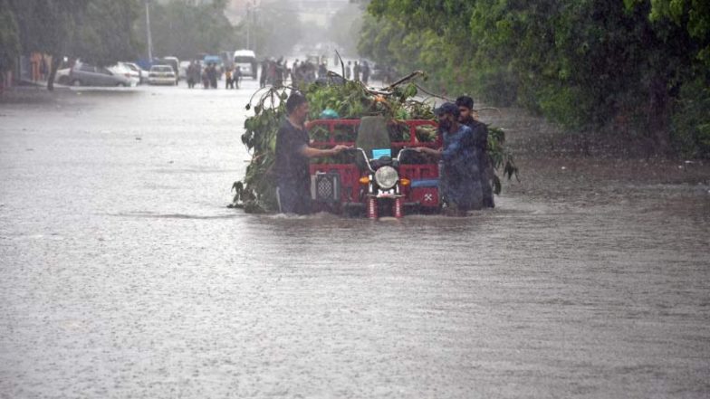 Heavy Rain in Pakistan: पाकिस्तान में भारी बारिश से मची तबाही, अब तक 29 लोगों की मौत, करीब 50 घायल