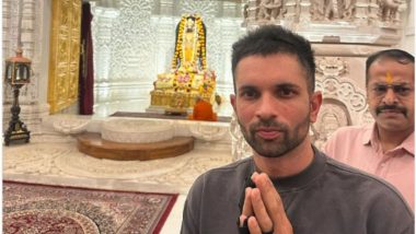 Keshav Maharaj Ayodhya Visit: अयोध्या पहुंचे दक्षिण अफ्रीका के स्पिनर केशव महाराज, राम मंदिर में की पूजा-अर्चना, देखें वायरल PHOTOS