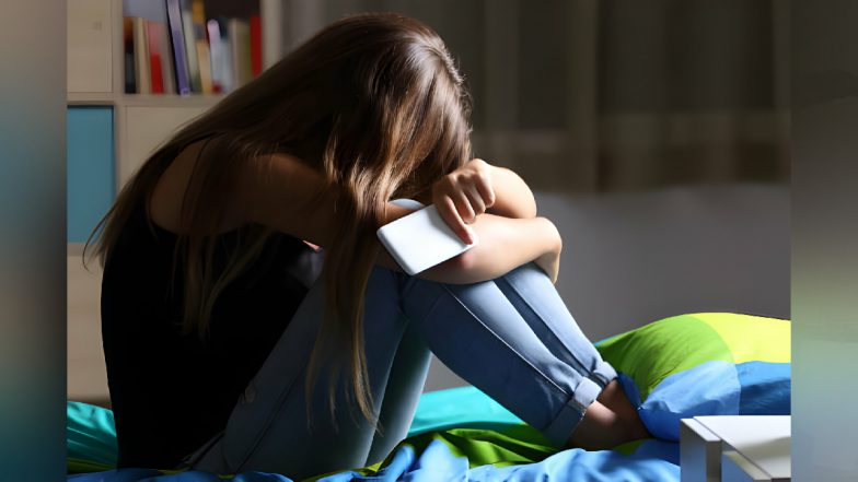 'Kya Rate Legi': शर्मनाक! नोएडा में कैब का इंतजार कर रहीं महिला पत्रकार से छेड़खानी, बाइक सवार लड़के ने पूछा 'क्या रेट लेगी'