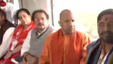 Video: CM योगी आदित्यनाथ ने आगरा मेट्रो के प्रायोरिटी कॉरिडोर में की यात्रा