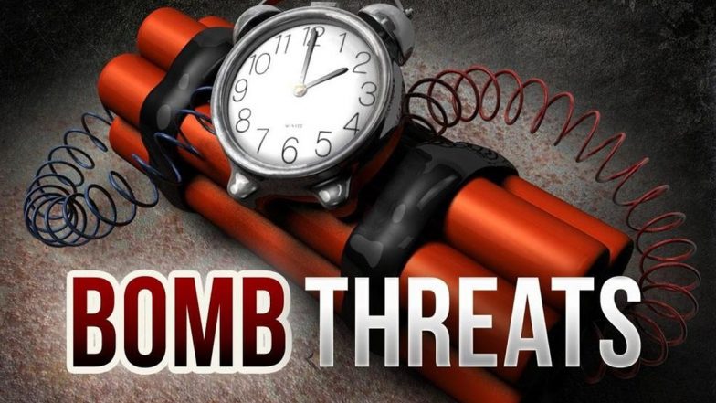 Bomb Blast Threat: पटना, वडोदरा और जयपुर एयरपोर्ट को बम से उड़ाने की धमकी, जांच में जुटी पुलिस