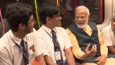 Video: पीएम मोदी ने स्कूली छात्रों के साथ किया देश की पहली अंडर वॉटर मेट्रो का सफर