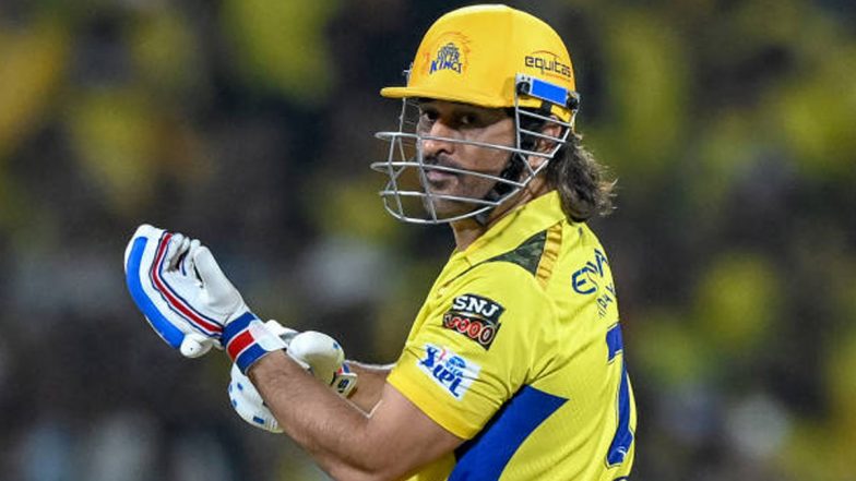 Dhoni Top Moments in IPL 2024: आईपीएल के 17वें सीजन के टॉप मोमेंट्स जब MS धोनी ने रोक दीं थीं फैंस की धड़कनें, छक्कों की हैट्रिक से लेकर डाइविंग कैच तक खास पल का देखें Video