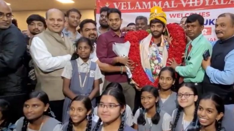 Candidates Chess: कैंडिडेट्स चैम्पियन डी गुकेश का चेन्नई पहुंचने पर भव्य स्वागत, देखें वीडियो