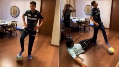 Shubman Gill Playing Football: शुभमन गिल ने होटल के कमरे में अनोखें अंदाज में खेला फुटबॉल, देखें मजेदार वीडियो