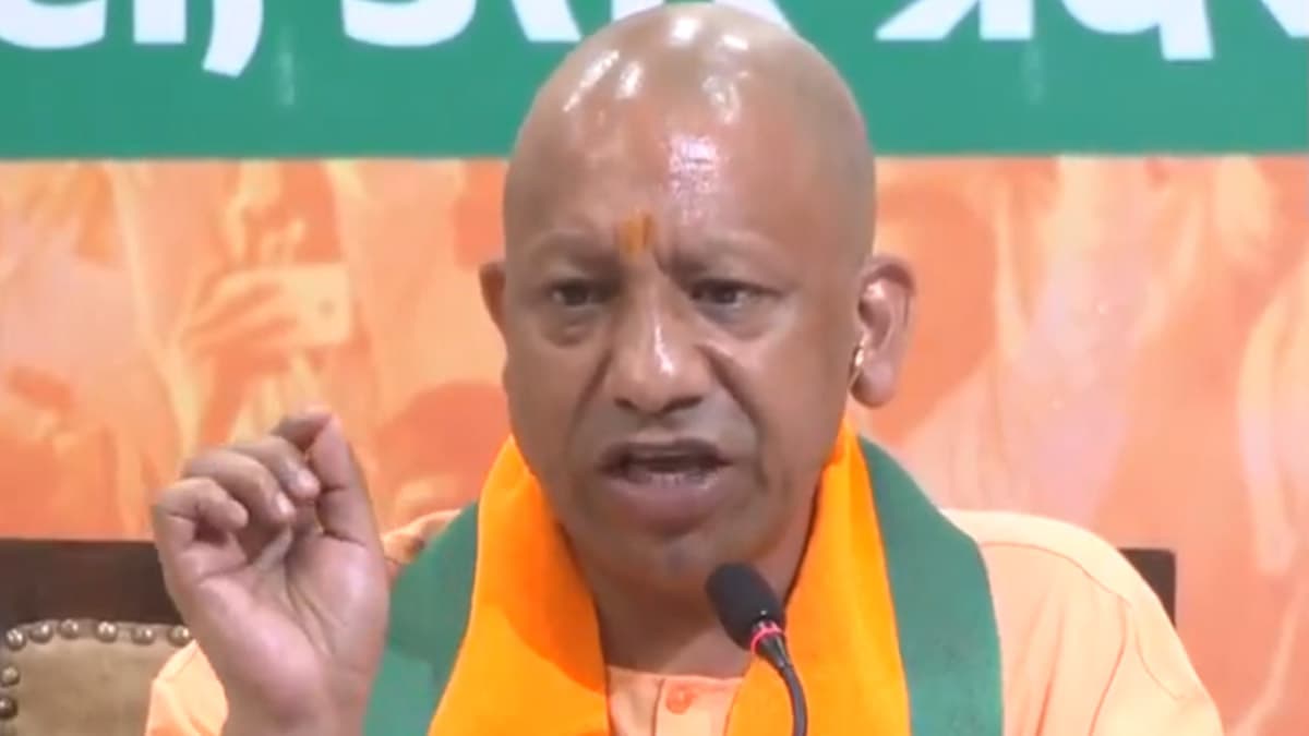 UP: कोई छात्र स्कूल से वंचित न रहे, ये देश की सबसे बड़ी सेवा होगी- सीएम योगी