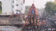 Tamil Nadu: समयपुरम में चिथिराई कार उत्सव में भाग लेने श्री मरिअम्मन मंदिर में उमड़ी भक्तों की भीड़-Video