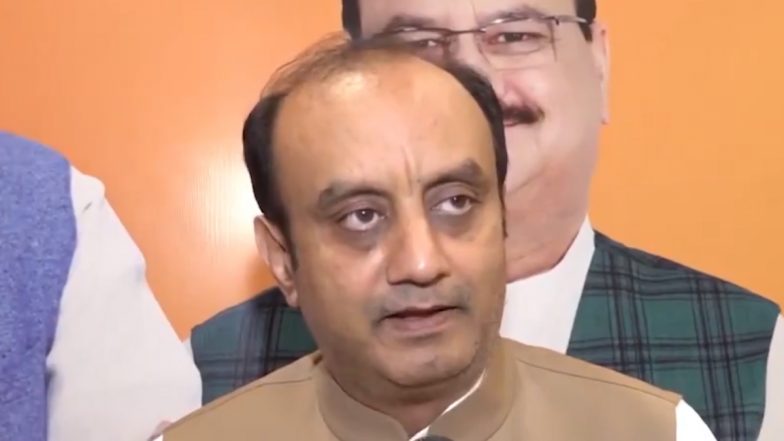CM केजरीवाल ने सुप्रीम कोर्ट की शर्तों का मखौल उड़ाकर अदालत की अवमानना की, संज्ञान ले सुप्रीम कोर्ट: भाजपा