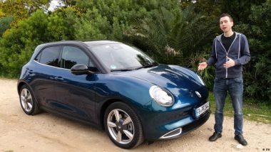 भारत में बढ़ती जा रही है इलेक्ट्रिक गाड़ियों की बिक्री