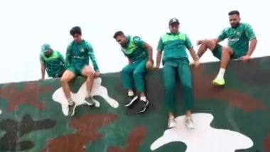 Pak Players Drills At Army Camp: पाकिस्तान क्रिकेट टीम के खिलाड़ी आर्मी कैंप में ले रहे फिटनेस ट्रेनिंग, ड्रिल का वीडियो हुआ वायरल