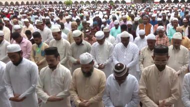 Eid-Al-Fitr Namaz Timings In Mumbai: मुंबई में ईद की नमाज करना चाहते है अदा, यहां देखें किस मस्जिद में कब है जमात