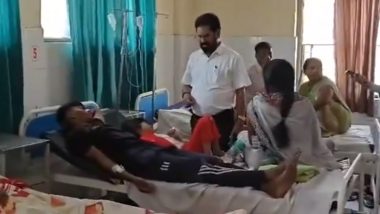 UP Food Poisoning: अंबेडकर नगर में शादी समारोह में खाना खाने के बाद 70 लोग पड़े बीमार, अस्पताल में भर्ती- VIDEO
