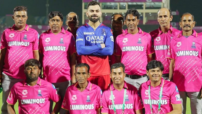 IPL 2024: Virat Kohli ने जीता फैंस का दिल, RR के खिलाफ मैच के बाद ग्राउंडस्टाफ के साथ खिंचवाई तस्वीर, देखें Post