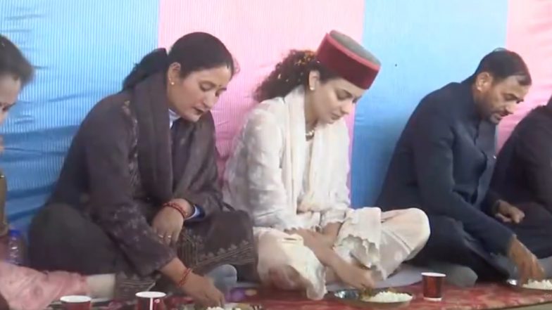 Kangana Ranaut Lunch With Party Workers: मंडी से BJP उम्मीवार कंगना रनौत ने पार्टी के कार्यकर्ताओं के साथ किया लंच, वीडियो वायरल