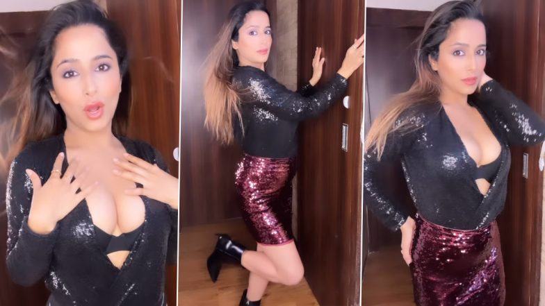 Kate Sharma ने रिवीलिंग आउटफिट पहन गिराई बिजली, एक्ट्रेस की हॉटनेस ने बढ़ाया तापमान (Watch Video)