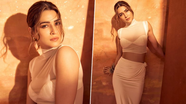 Kriti Sanon ने स्टायलिश आउटफिट में बिखेरा जलवा, एक्ट्रेस की दिलकश अदाओं ने फैंस को बनाया दीवाना (View Pics)