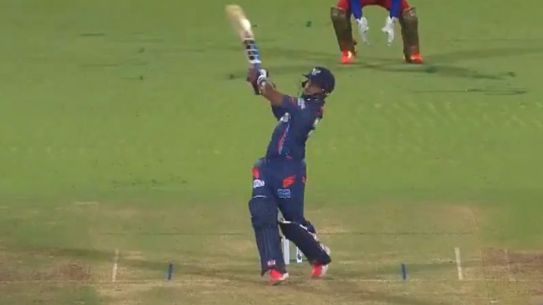 Longest Six of IPL 2024: आरसीबी खिलाफ मैच में निकोलस पूरन ने मारी सीजन का सबसे लंबा 106 मीटर का छक्का, देखें वीडियो
