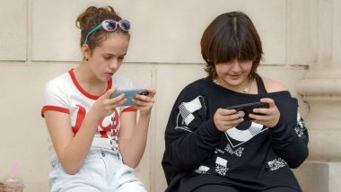 Mobile Addiction: मोबाइल की लत हो सकती है खतरनाक, जानें स्मार्टफोन के एडिक्शन से कैसे पाएं छुटकारा?