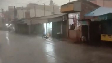 West Bengal Heavy Rains: पश्चिम बंगाल में बदला मौसम का मिजाज, हुगली शहर के कई हिस्सों में सुबह-सुबह तेज़ बारिश, देखें वीडियो