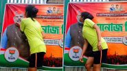 Girl Kissing PM Modi Poster: पीएम मोदी के पोस्टर को चूमने लगी लड़की, Video देखकर आप भी नहीं रोक पाएंगे हंसी