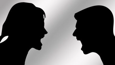 UP:पत्नी की शिकायत लेकर पुलिस स्टेशन पहुंचा पति, कहा - 8 बजे सोकर उठती है, मैं भूखा ऑफिस जाता हूं, साहब मुझे इससे छुटकारा चाहिए