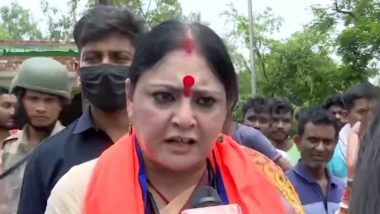 BJP Candidate's Allegations Against Trinamool: पुलिस प्रशासन हमें रोकने की कोशिश कर रहा है, डीएसपी ने मुझे रोका; बीजेपी उम्मीदवार अग्निमित्रा पॉल का ममता सरकार पर आरोप -Video