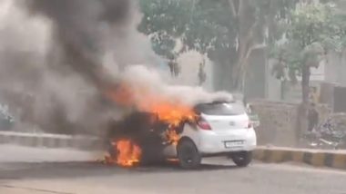 मुजफ्फरनगर में चलती कार बनी आग का गोला, कोई जनहानि नहीं- Video