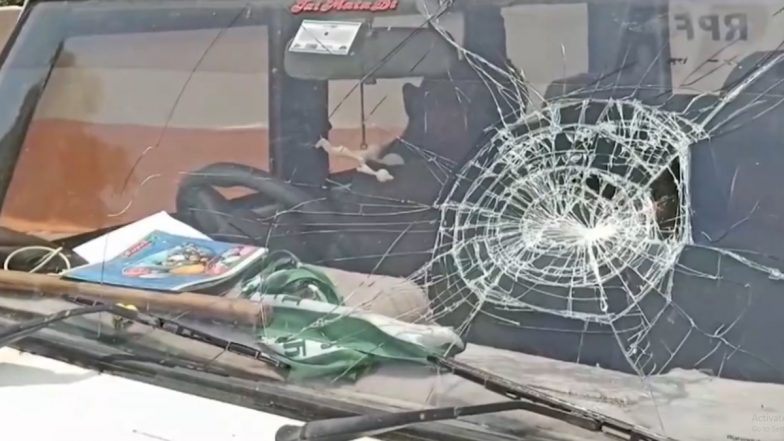 Attack On Union Minister's Vehicle: बिहार के भोजपुर में केंद्रीय मंत्री और आरा से बीजेपी उम्मीदवार आरके सिंह के प्रचार वाहन पर हमला, ड्राइवर के साथ की गई मारपीट - ( Watch Video )