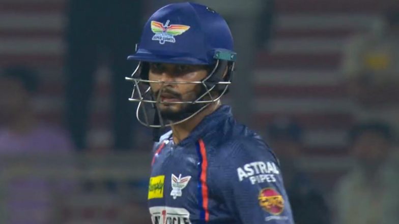 Arshad Khan Half Century: दिल्ली कैपिटल्स के खिलाफ IPL 2024 मैच में अरशद खान ने जड़ा तूफानी अर्धशतक, LSG की उम्मीदें बरकरार