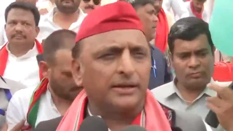 बसपा के बदलाव पर अखिलेश का तंज, बोले इस बार इनकी एक भी सीट नहीं आ रही
