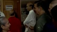 Lok Sabha Elections 2024: अक्षय कुमार ने किया मतदान, अन्य मतदाताओं के साथ कतार में आए नजर (Watch Video)