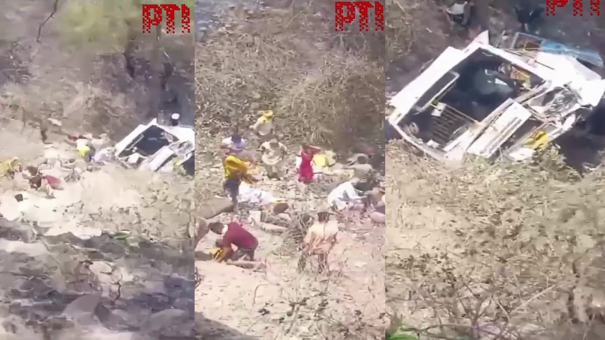 नोएडा की टीम बस हमले के पीड़ितों की मदद के लिए रवाना