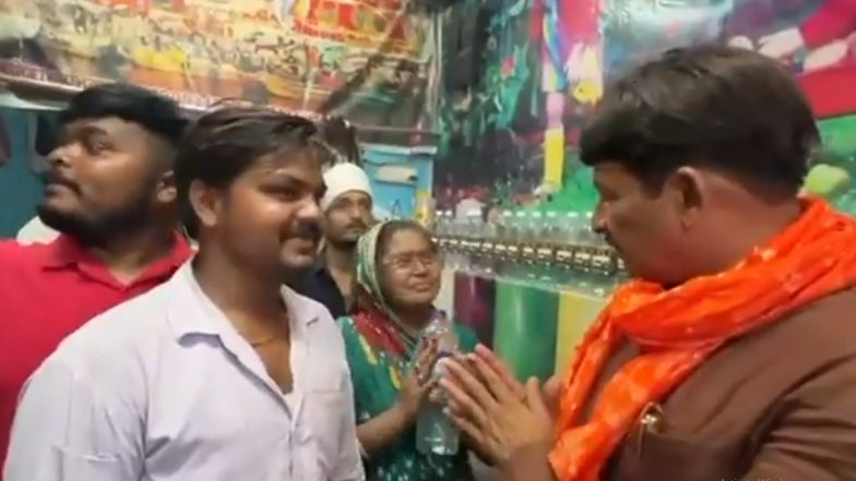 VIDEO: वाराणसी में BJP सांसद मनोज तिवारी को महिला ने बनाया बंधक, वजह जानकर रह जाएंगे हैरान