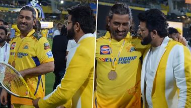 MS Dhoni- Suresh Raina’s Bromance: चेपॉक स्टेडियम में CSK की लैप ऑफ ऑनर के दौरान एमएस धोनी और सुरेश रैना का ब्रोमांस ने बटोरी सुर्खियों, देखें वीडियो