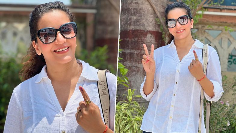 Lok Sabha Elections 2024 Phase 5 Polling: भोजपुरी अदाकारा Monalisa ने वोट करने के बाद शेयर की तस्वीर, बोलीं - मतदान देश और दुनिया के प्रति हमारी प्रतिबद्धता की अभिव्यक्ति है (View Pic)