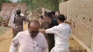 Stone Pelting Video: पश्चिम बंगाल में BJP कैंडिडेट के काफिले पर पत्थरबाजी, वोटिंग के दौरान हमले का वीडियो आया सामने