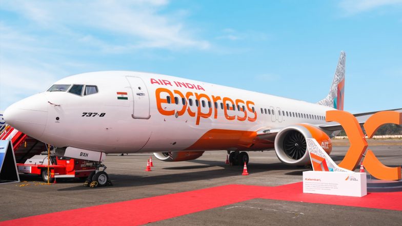Air India Express विमान में यात्री ने की क्रू मेंबर के साथ मारपीट, दरवाजा खोलने की करी कोशिश; गिरफ्तार