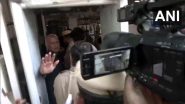 VIDEO: स्वाति मालीवाल से मारपीट का मामला: जांच के लिए CM हाउस पहुंची फॉरेंसिक और दिल्ली पुलिस की टीम